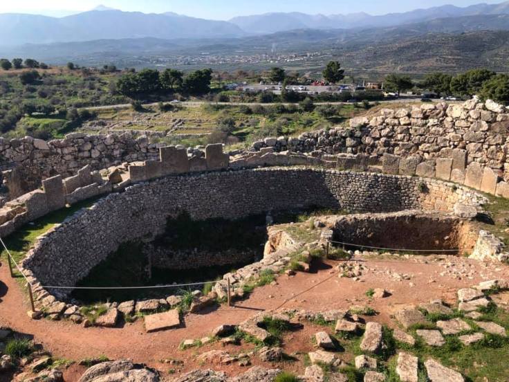 49050782_10218683357220160_8643680141999865856_n