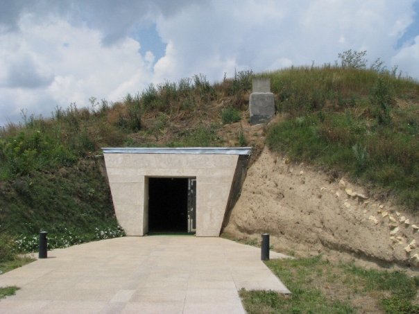 Thracian Tomb - Bulgaria - Sveshtari RG - 1