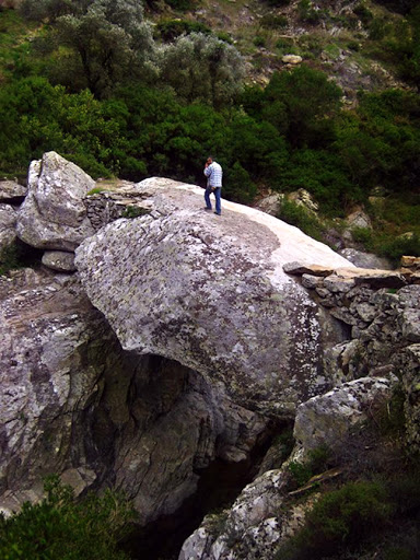 Trail in Myrsonas Ikaria 16
