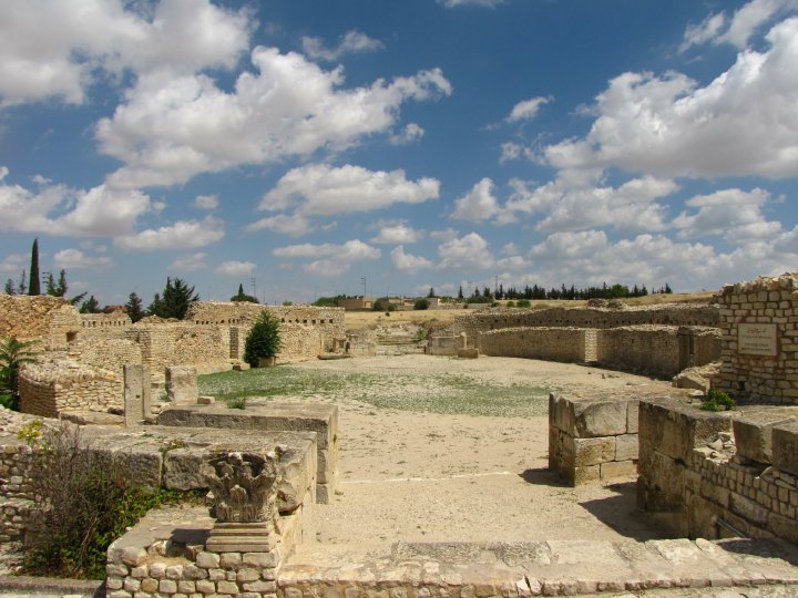 46905_1607454271331_6603198_n