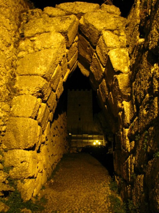 374758_2853619904693_2131571577_n