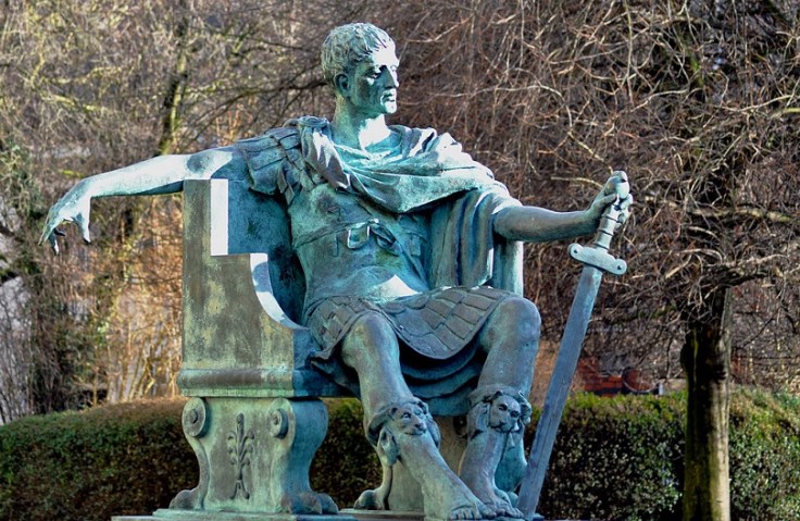 Statue-of-Constantine-outside-York-Minster