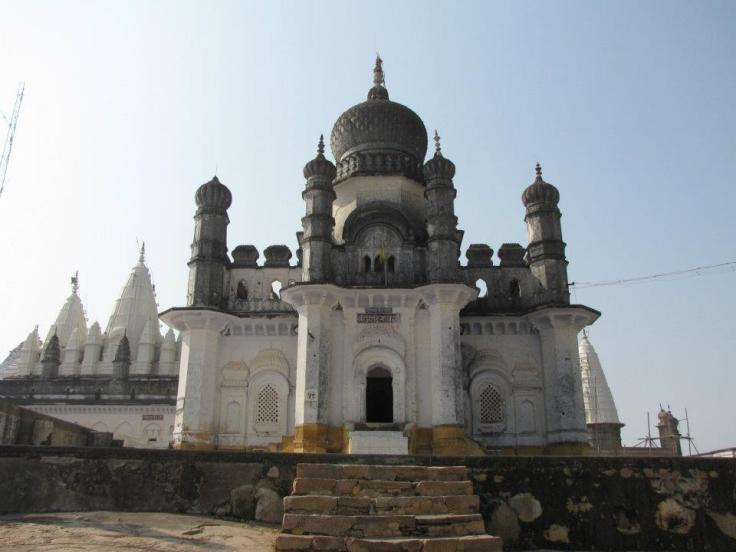 377498_2957100611646_2111254298_n